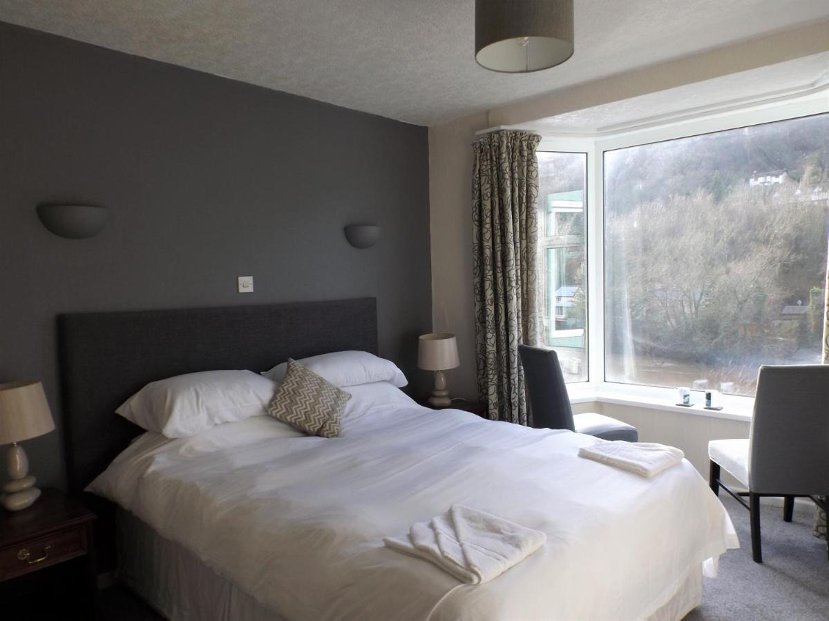 Wye Rapids House Bed & Breakfast Симъндс Ят Екстериор снимка