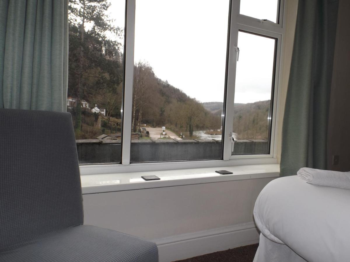 Wye Rapids House Bed & Breakfast Симъндс Ят Екстериор снимка