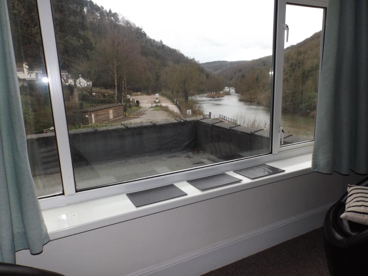 Wye Rapids House Bed & Breakfast Симъндс Ят Екстериор снимка
